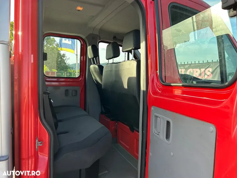 Volkswagen Crafter DOKA 7 LOCURI — imagine 4
