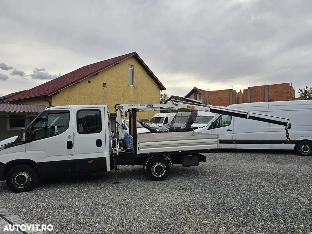 Iveco Daily 2.3 Diesel - 7 locuri + bena/platforma + macara — imagine 5