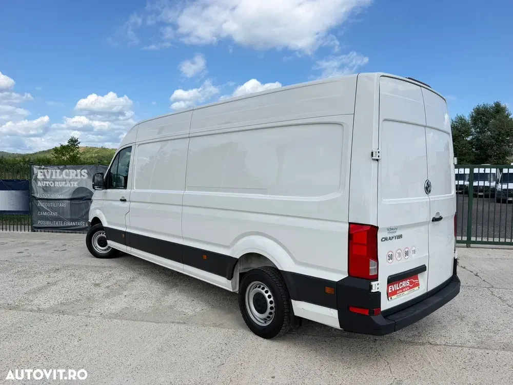 Volkswagen Crafter L4H3 LUNG — imagine 2