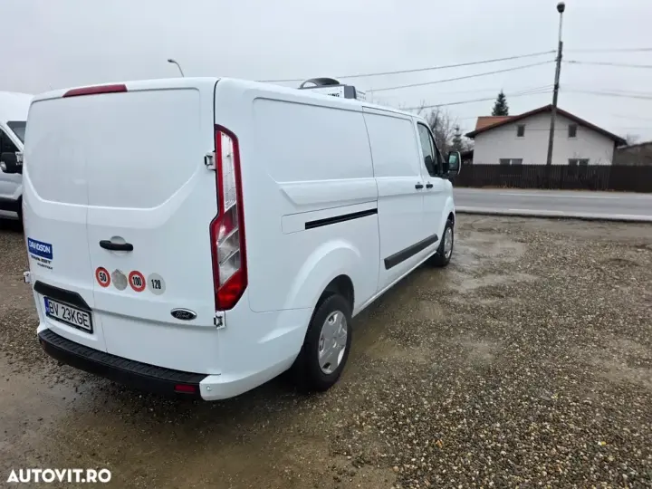 Ford Custom