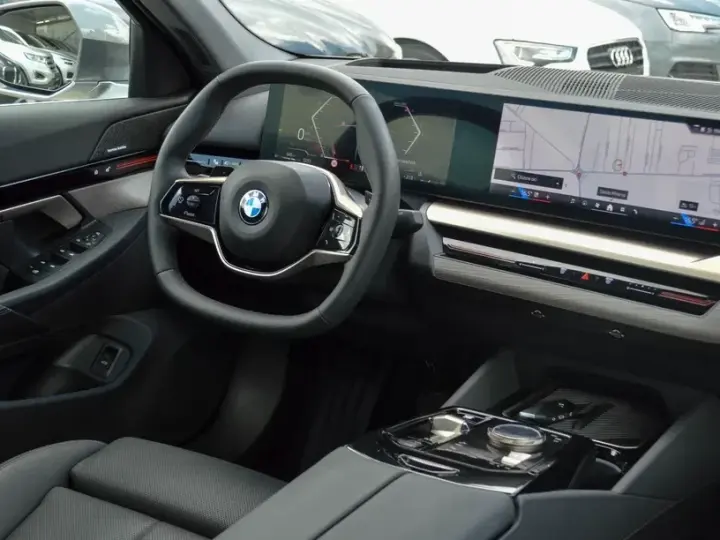 BMW Seria 5 520i AT MHEV