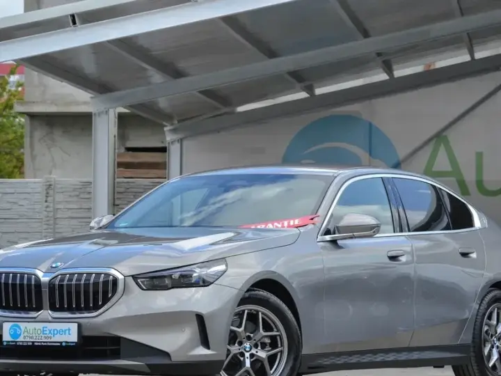 BMW Seria 5 520i AT MHEV