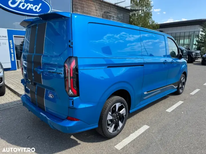 Ford Custom