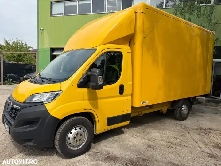 Opel Movano