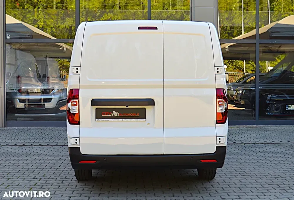 Maxus E-Delivery 3 L2H1 50KW — imagine 5