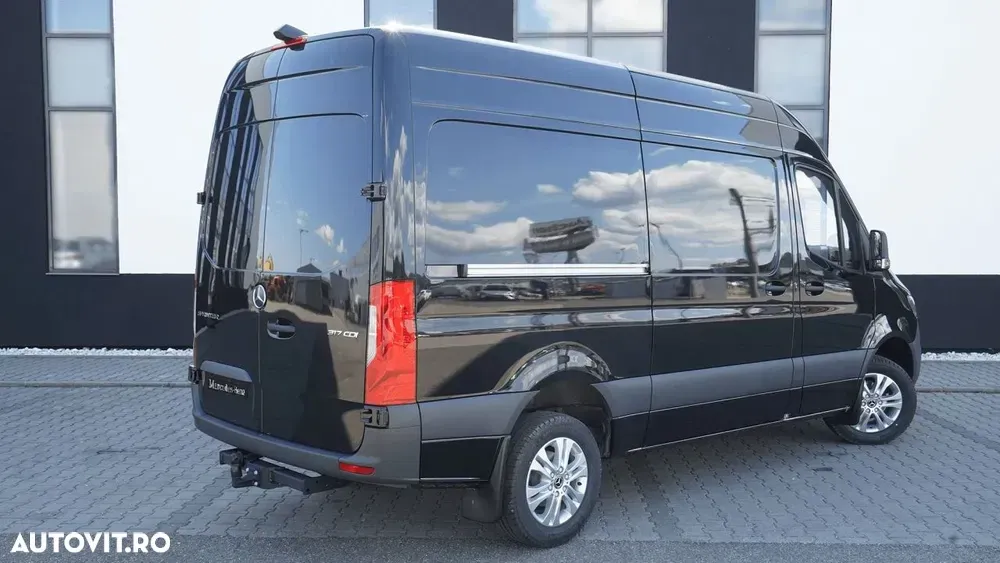 Mercedes-Benz Sprinter — imagine 3