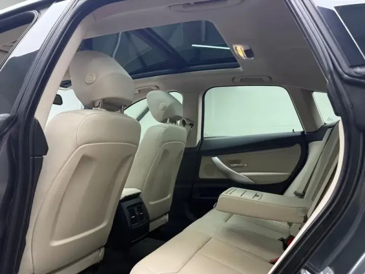 BMW Seria 3 F30/F31/F34 [2011 - 2019] 320i Aut. Modern Line