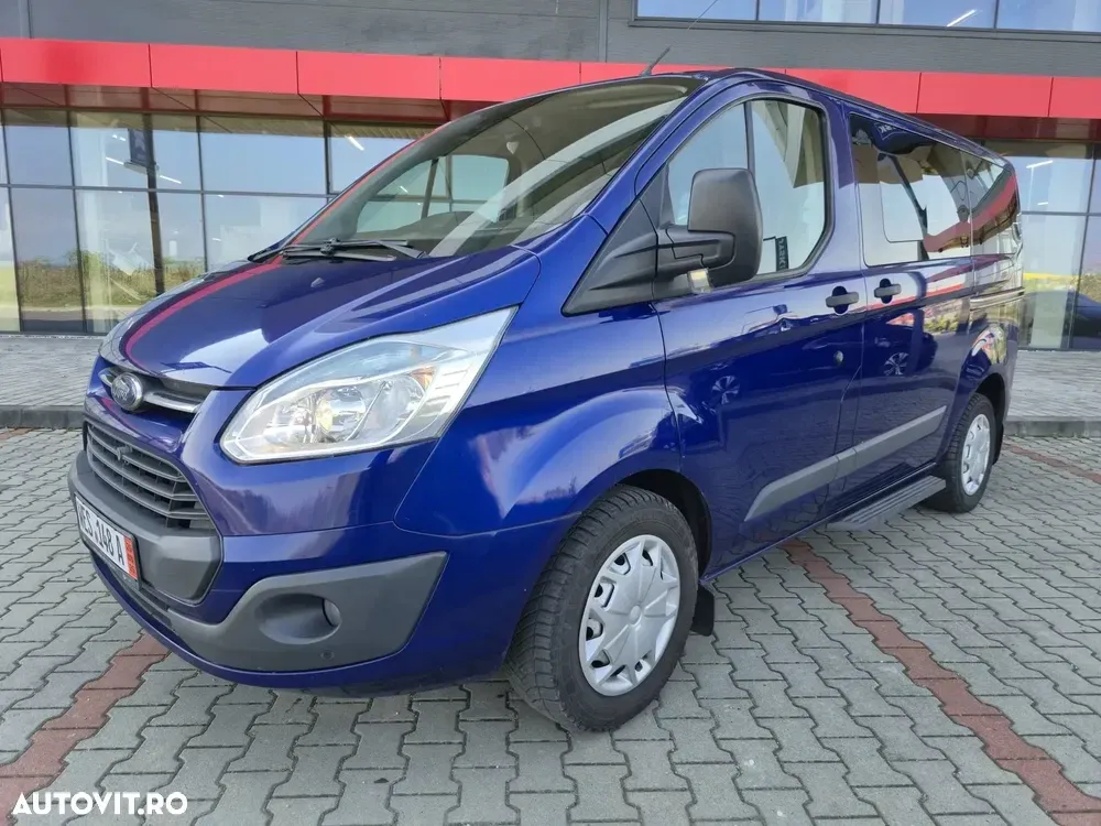 Ford Tourneo Custom — imagine 3