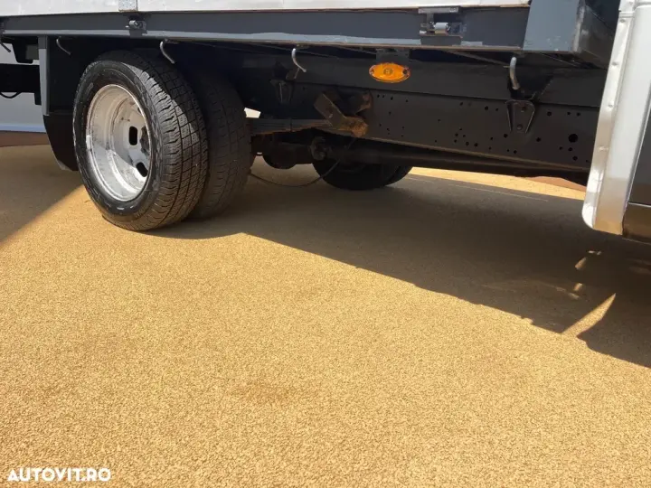 Iveco Daily Doka 35C11 7LOCURI PUNTE DUBLA