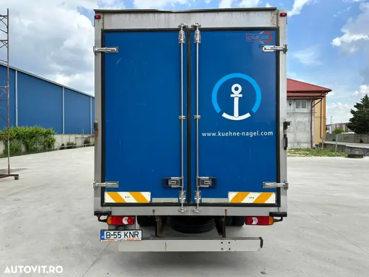 Mitsubishi Fuso Canter 7C15