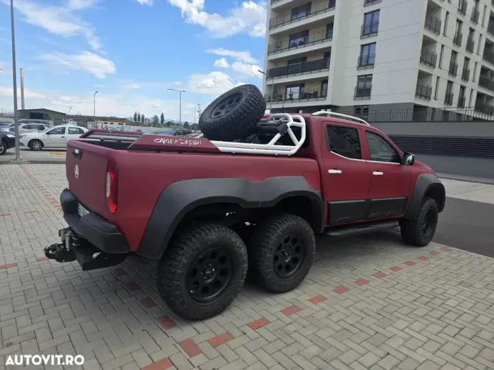 Mercedes-Benz X350