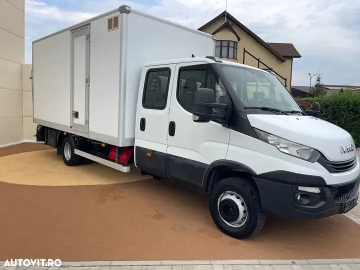 Iveco Daily Doka 70C18 6LOCURI LIFT KOFFER