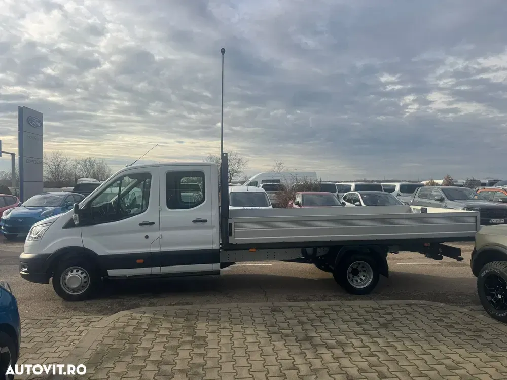 Ford Transit — imagine 4