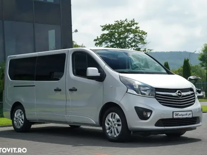 Opel VIVARO BI TURBO / AUTOBUS / 9 LOCURI / 2015 / IMPORTAT