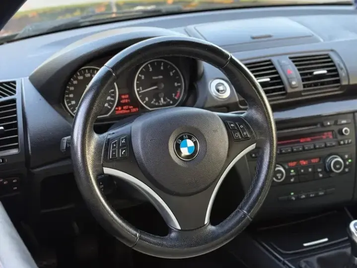 BMW Seria 1 E81/E82/E87/E88 [2004 - 2011] 118i