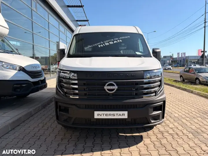 Nissan Interstar