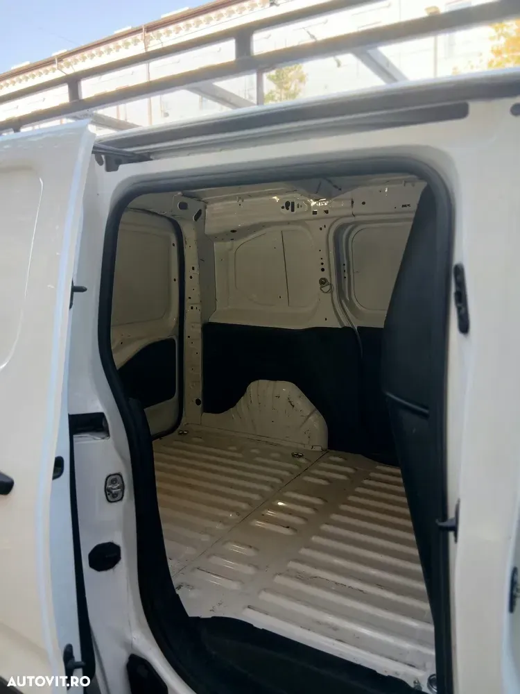 Toyota PROACE CITY — imagine 5