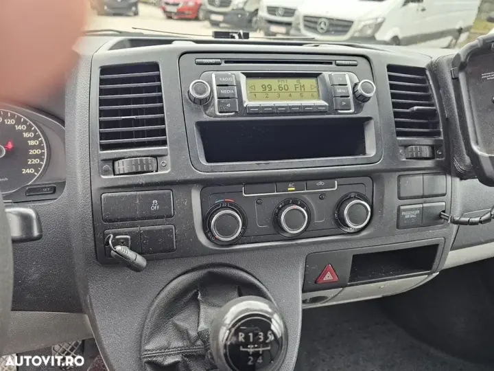 Volkswagen Transporter 2.0 TDI - DOKA - 7 locuri + bena - AC