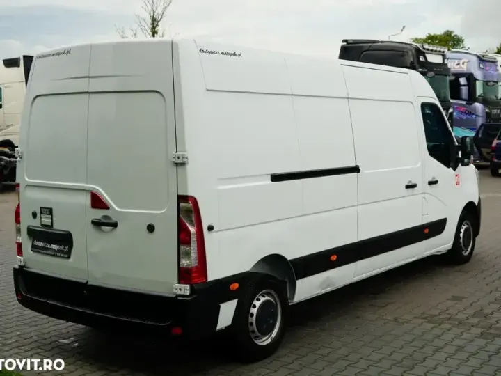 Renault MASTER / BLAZER / PANEL / 2023