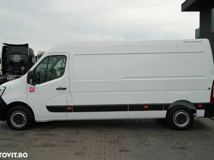 Renault MASTER / BLAZER / PANEL / 2023