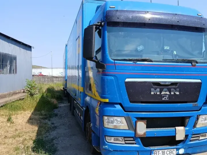MAN TGX26440 6X2-2 BL