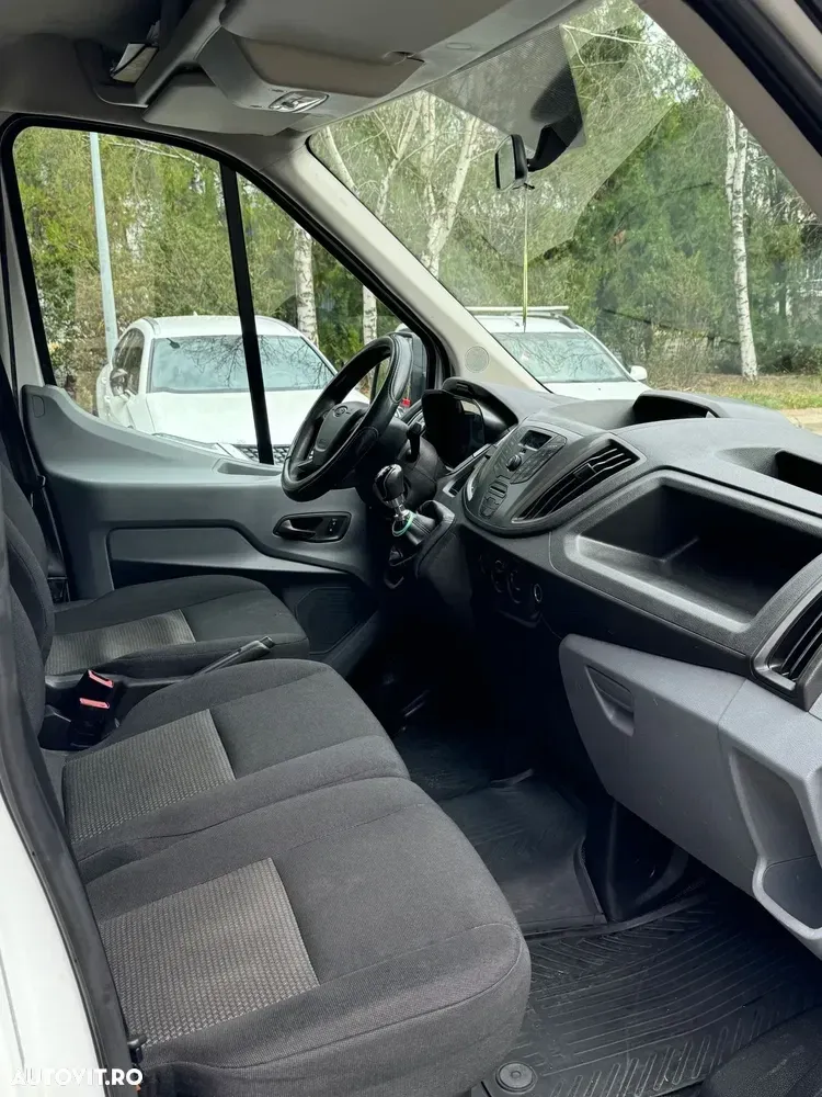 Ford Transit — imagine 4