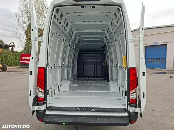 Iveco Daily 35S14 V 18 mc L3 H3
