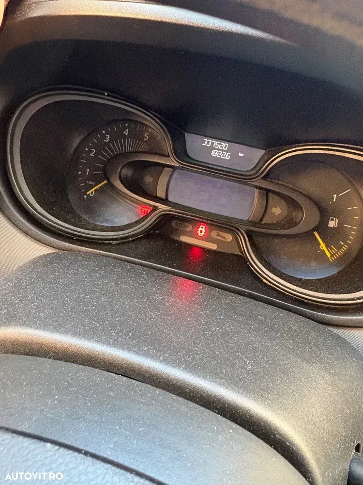 Renault TRAFIC — imagine 4