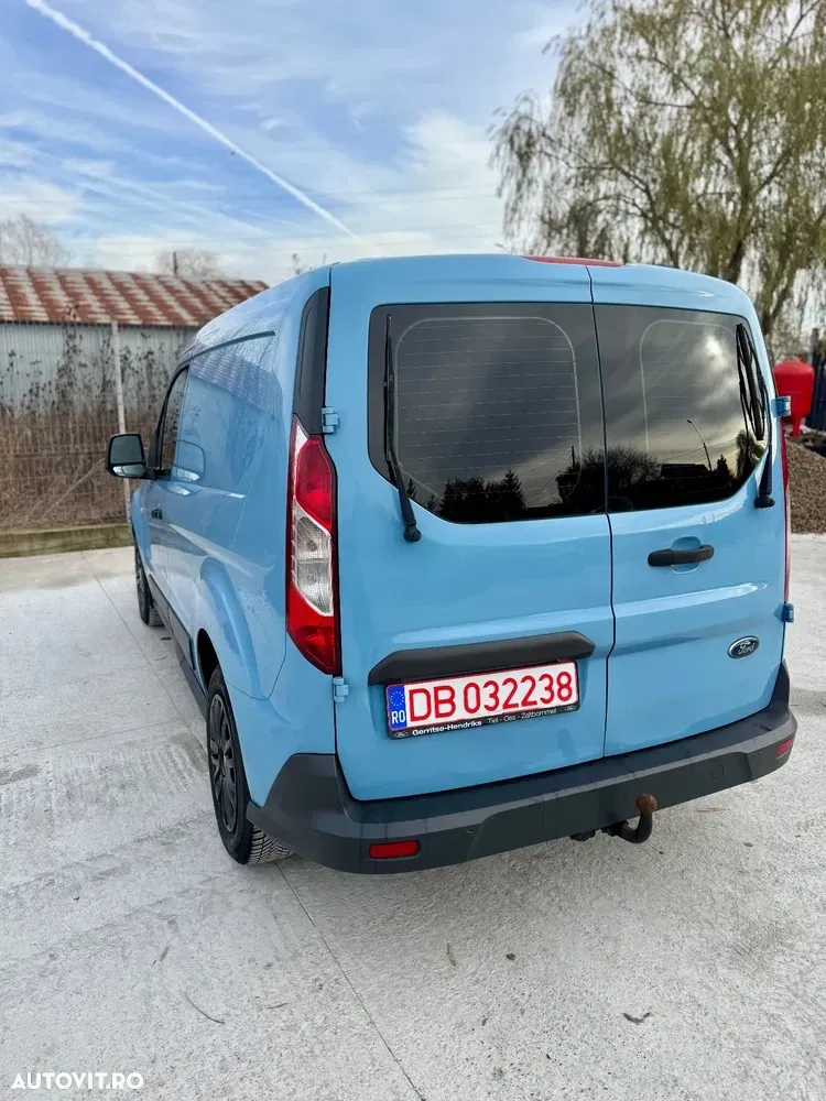 Ford TRANSIT CONNECT — imagine 5