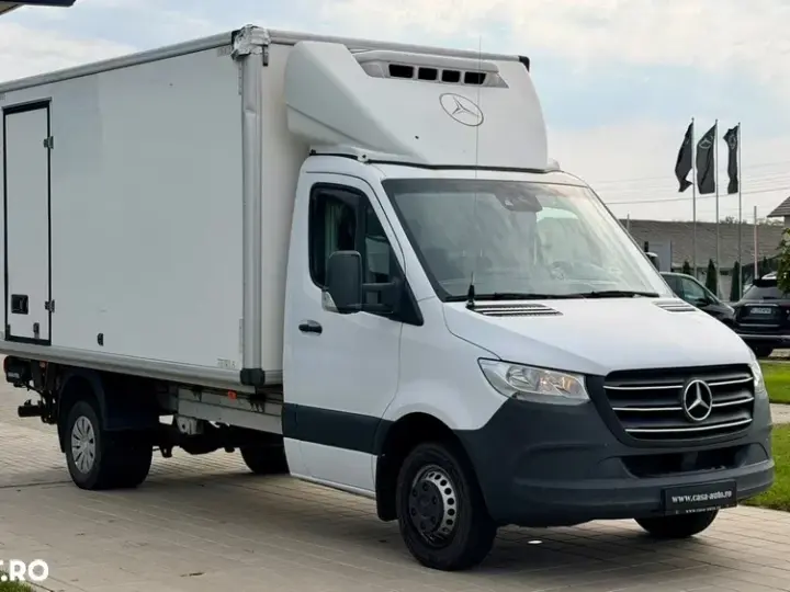 Mercedes-Benz Sprinter punte dubla frigorific / lift