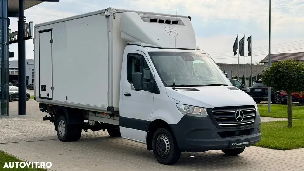 Mercedes-Benz Sprinter punte dubla frigorific / lift — imagine 2