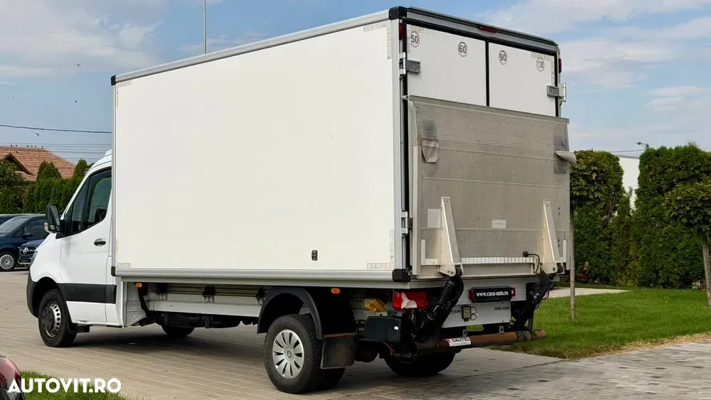 Mercedes-Benz Sprinter punte dubla frigorific / lift — imagine 6