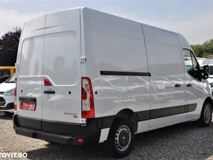 Renault Master L2H2 Furgon