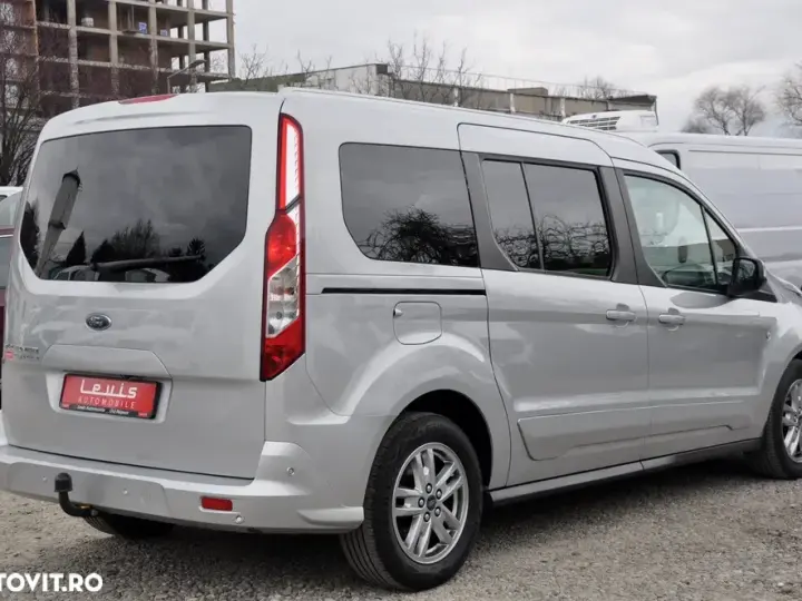 Ford Tourneo Connect L2H1 5 Locuri