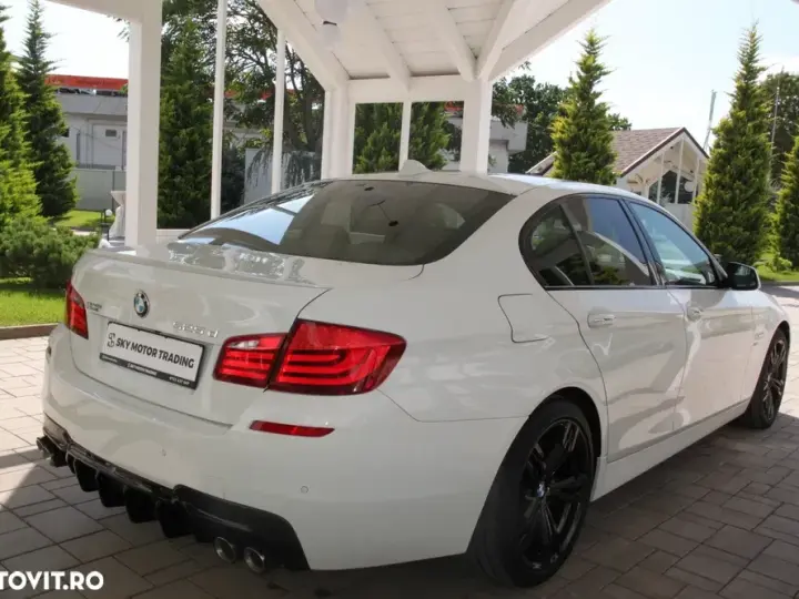 BMW Seria 5 F10/F11/F07 [2010 - 2017] 525d xDrive AT