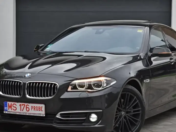 BMW Seria 5 F10/F11/F07 [2010 - 2017] 520d Aut. Luxury Line
