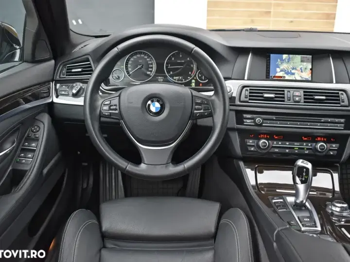 BMW Seria 5 F10/F11/F07 [2010 - 2017] 520d Aut. Luxury Line