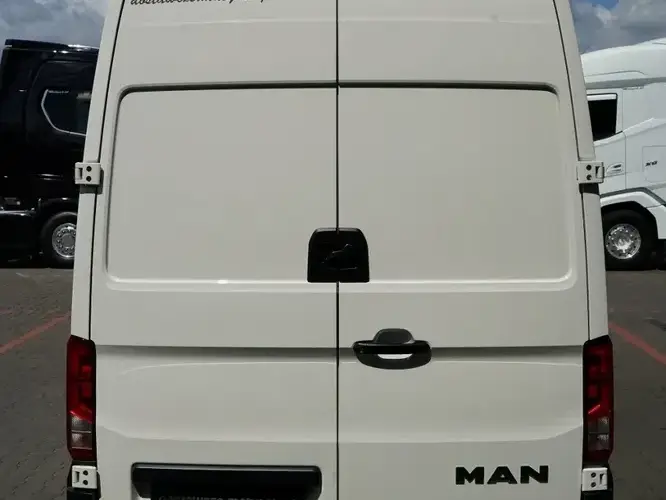 MAN TGE 3.140 / 4.1 m Furgonetă tip platformă / Importat / EURO 6