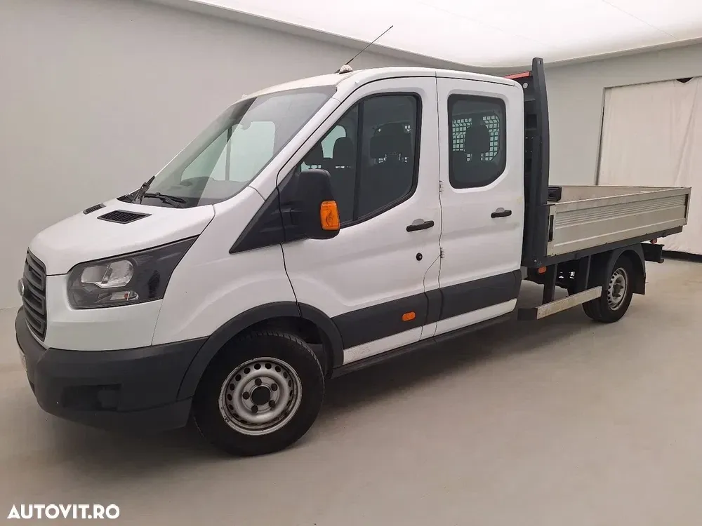 Ford Transit DoubleCab — imagine 3