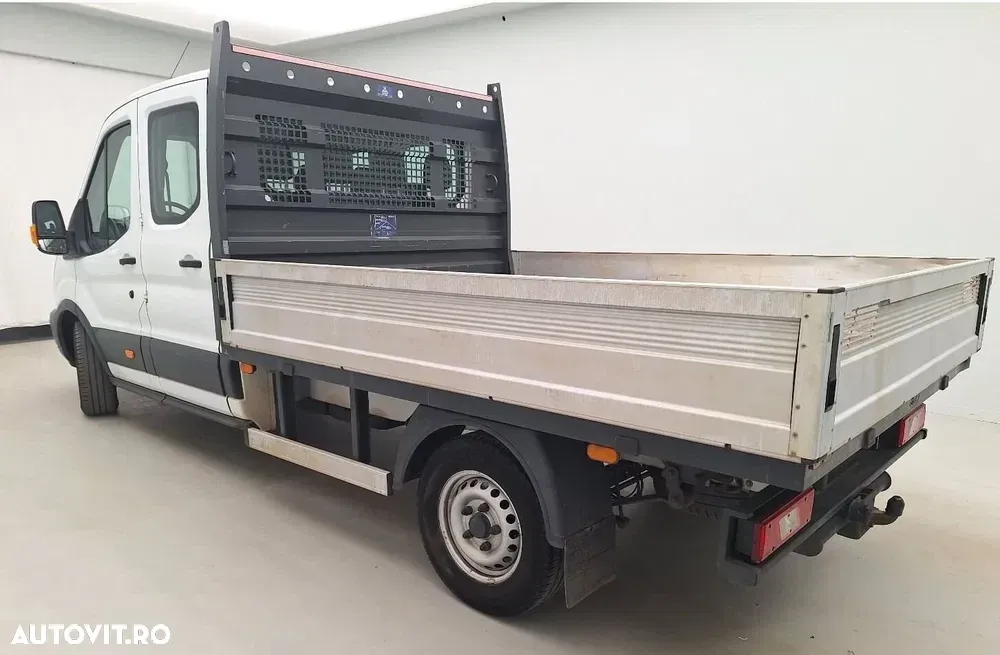 Ford Transit DoubleCab — imagine 6