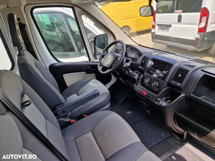 Peugeot Boxer DoubleCab