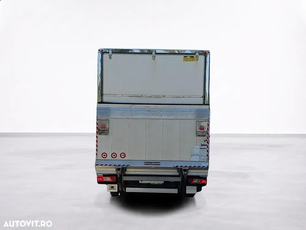 Ford Transit — imagine 4