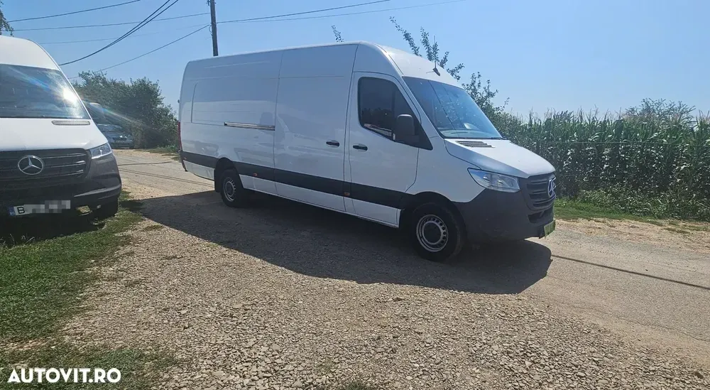 Mercedes-Benz Sprinter Extra Lung — imagine 3