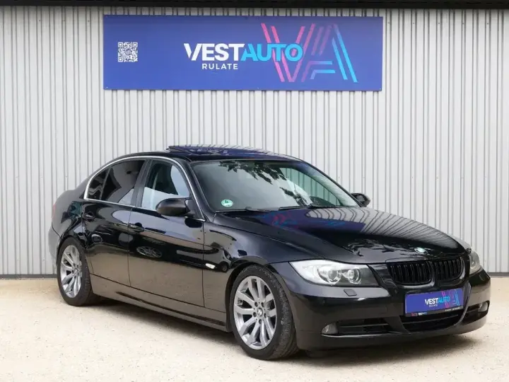 BMW Seria 3 E90/E91/E92/E93 325i xDrive Aut. M Sport Edition
