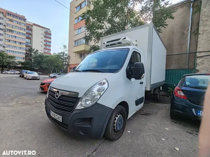 Opel Movano