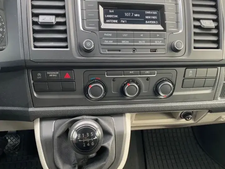 Volkswagen T6 DOKA