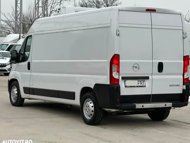 Opel Movanu
