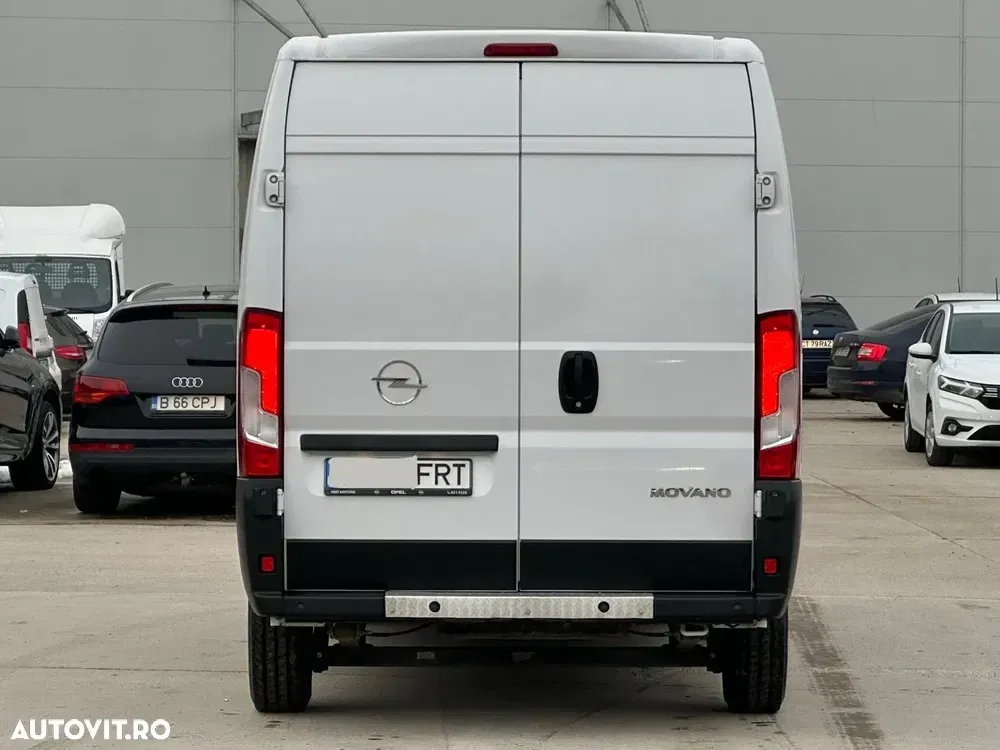 Opel Movanu — imagine 4