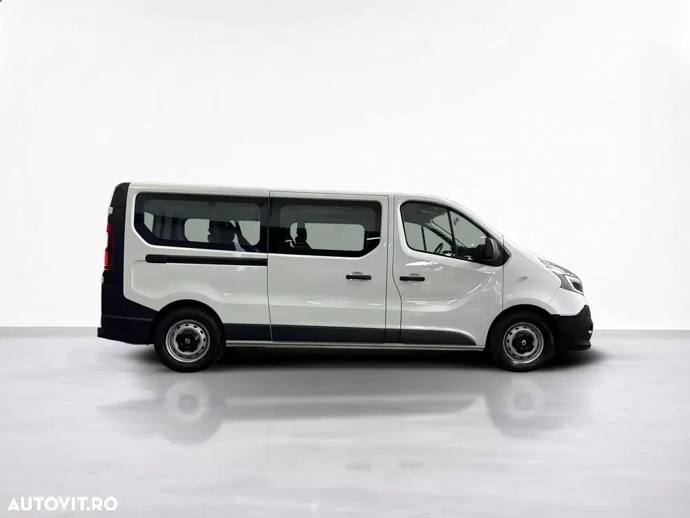 Renault TRAFIC — imagine 6