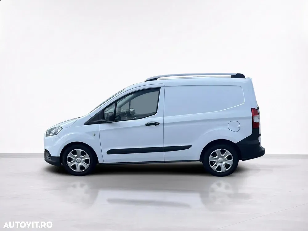 Ford Transit Courier — imagine 3
